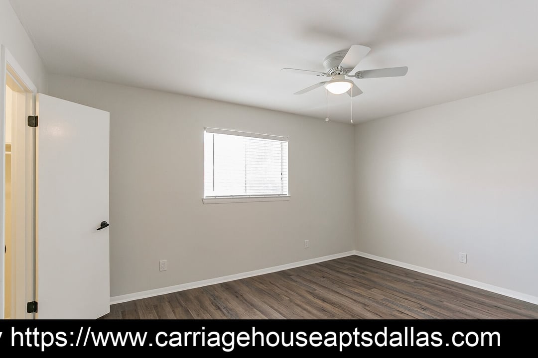 Carriage House - 36